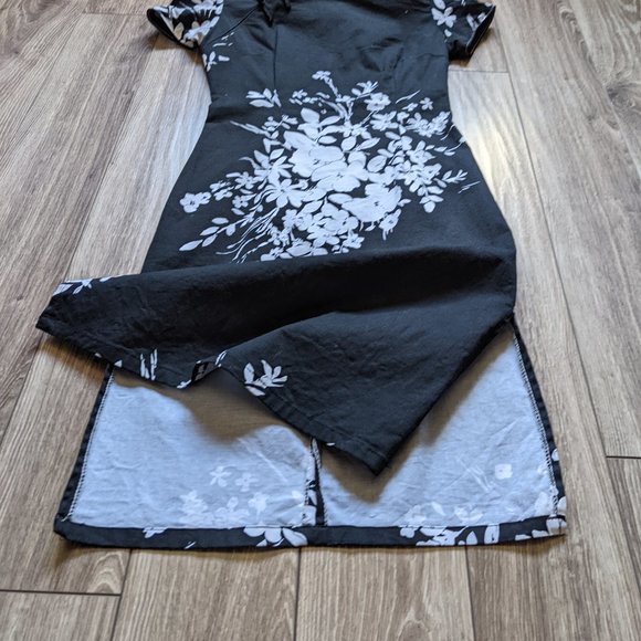 Used (XS) - Black Qipao Midi Dress - Picture 3 of 4